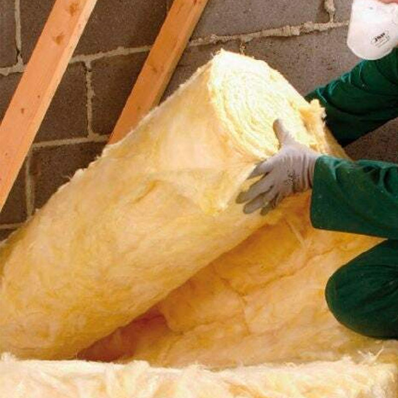 Isover Loft Roll Reduce your energy bills with high performance loft insulation